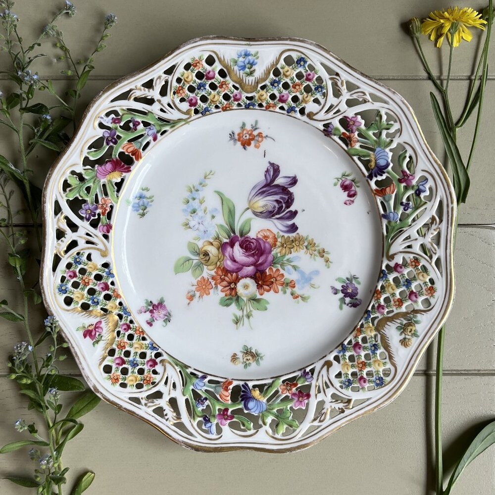 Chateau Dresden Royal Dresner Art Schumann Dresden Bavaria Dessert Plate 8.25"